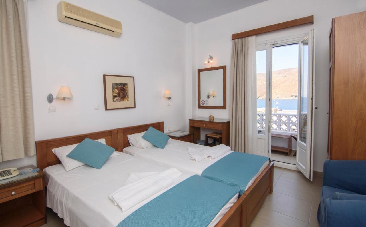 Mike Hotel Aegiali Bagian luar foto